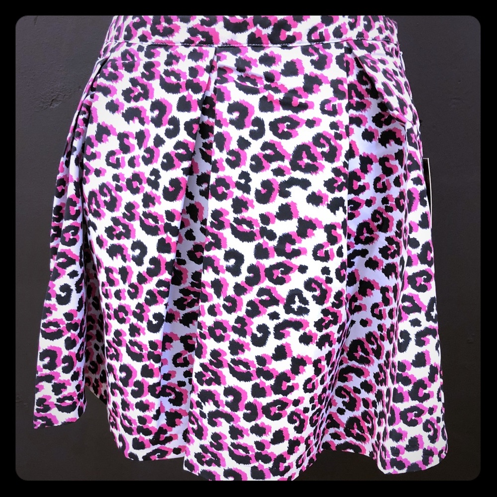 Adorable Pink and Gray Leopard Print Mini Skirt